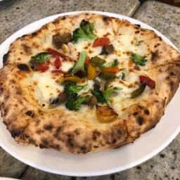 Pizzeria Dino 千歳烏山