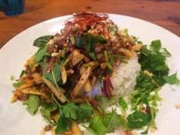 タイ料理 ホチホチ