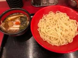 麺から鱗