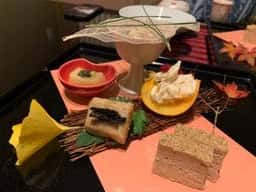 箱根強羅温泉 月の泉 食事処