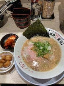 河童ラーメン本舗川西店