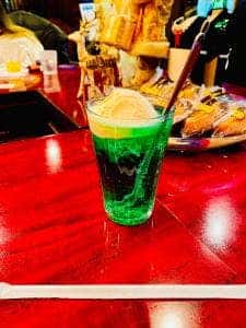 アリサ