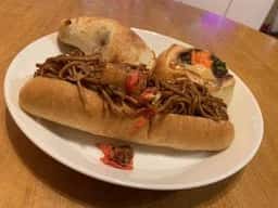 ベーカリーねこの手