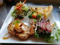 MoMo Cafe