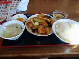 中華料理 餃子酒場 四街道駅前店