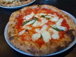 アップマーケット ピッツァ&カフェ トヨタマヴィラ