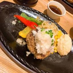 ハンバーグとローストビーフ丼 YOSHIMI