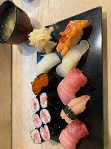 すし屋の弥助