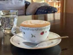 カフェプラスドット