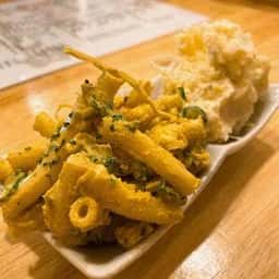 大衆酒場 もつ焼 よし田