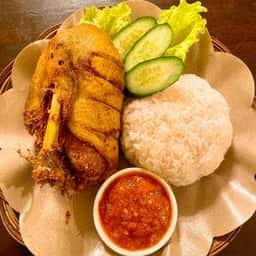 Dapoer Koneng Indonesiam Cafe