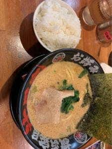 横浜家系ラーメン 辻田家 石橋店
