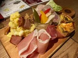 街の肉バルBuff 西中島店