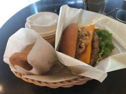 フレッシュネスバーガー 大森店