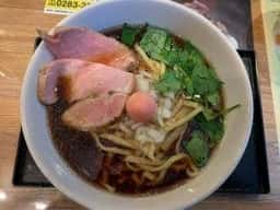 仮麺食堂