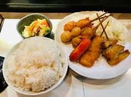 串揚げ処 なんでやねん