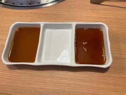 郷土焼肉あかいと