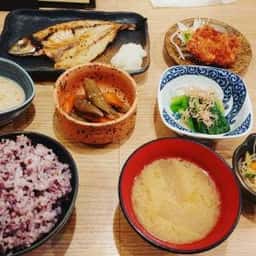 手しおごはん玄 曙橋店