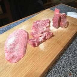 牛とろ屋