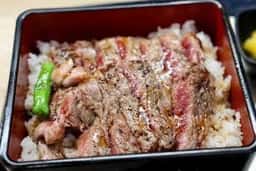 肉の丸一 ららぽーと愛知東郷店