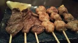 鶏・串焼き といろ