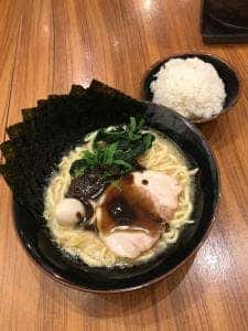 壱角家 品川港南口店