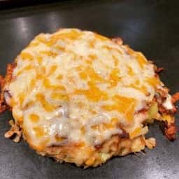 鉄板 コナ右衛門