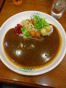 カレーハウス スパイシーつかしん店