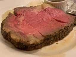 ステーキ&トラットリア カルネジーオ 大手町