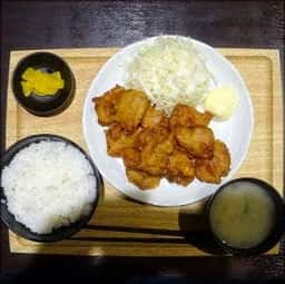 焼き鳥・串カツ&飲み放題 たま テレビ塔店