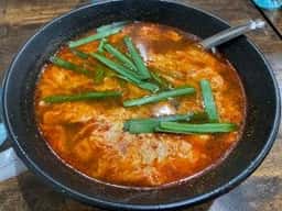 辛麺kitchen 彩 山西店