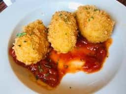 kitchen house. GARBO