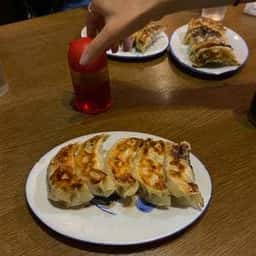 餃子専科Lee 新宿本店