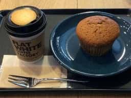 フラットホワイト コーヒーファクトリー 仙台空港店