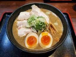 暗黒中華そば 雷電