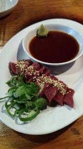 炭火焼ホルモン やきや