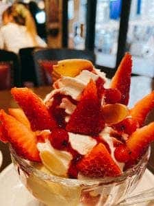 AUX BACCHANALES 博多