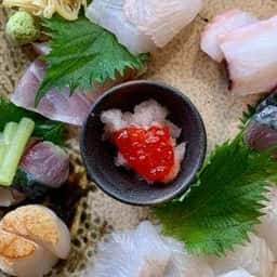 泉や