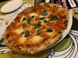 ビアレストラン アゲインスト・ザ・グレイン