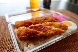カフェ モッチ