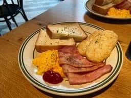 SHE SIDE DINER
