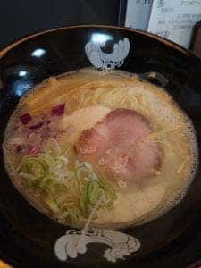 イロトリ鶏