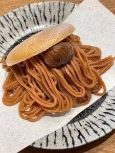 甘味処すずやのモナカ金沢店