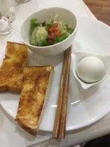モアザンユー