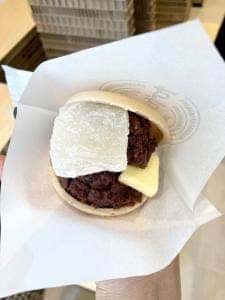 甘味処すずやのモナカ金沢店