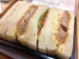 フレッシュベーカリー神戸屋 新橋駅店