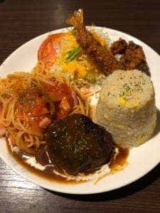 カフェダイニング カラーズ 和歌山北店