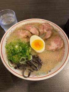 ラーメン 育元 吉見店