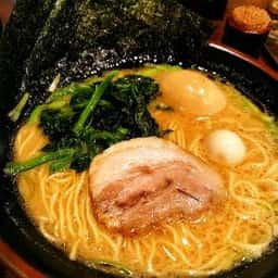 横浜家系ラーメン だるま家3 逗子店