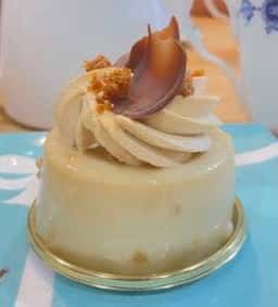 メゾン・ド・プティ・フール本店